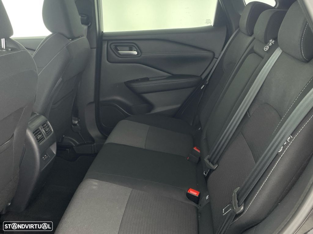 Nissan Qashqai 1.3 DIG-T N-Connecta - 12