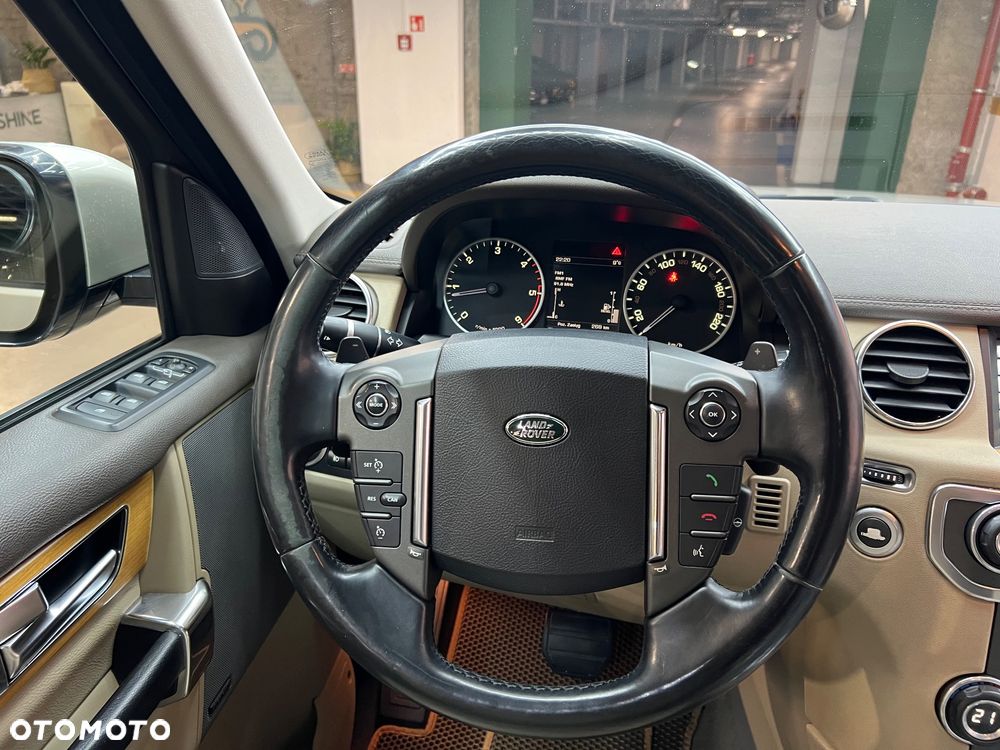 Land Rover Discovery IV 3.0SD V6 HSE - 12