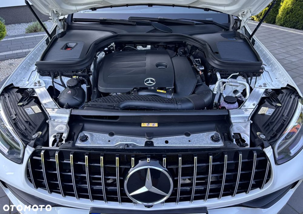 Mercedes-Benz GLC 200 4Matic 9G-TRONIC AMG Line Plus - 28