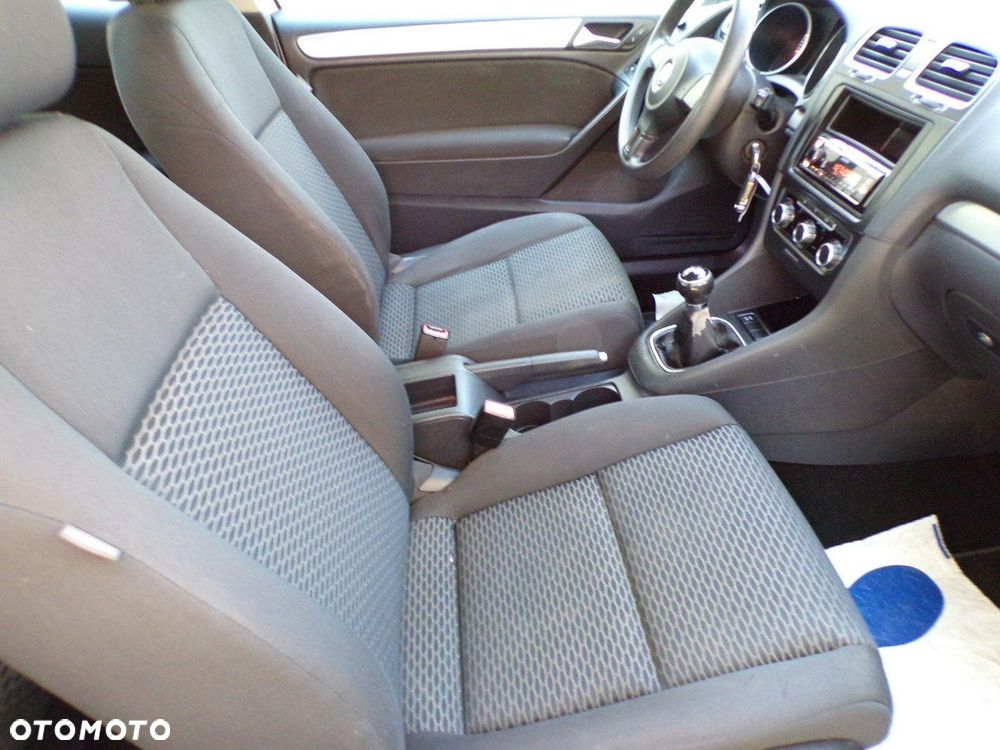 Volkswagen Golf - 21