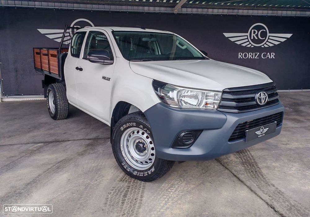 Toyota Hilux - 2