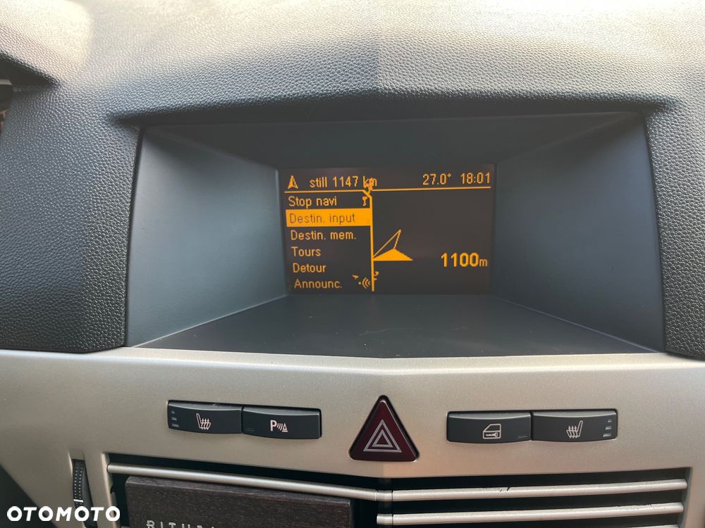 Opel Astra 1.6 Innovation - 26