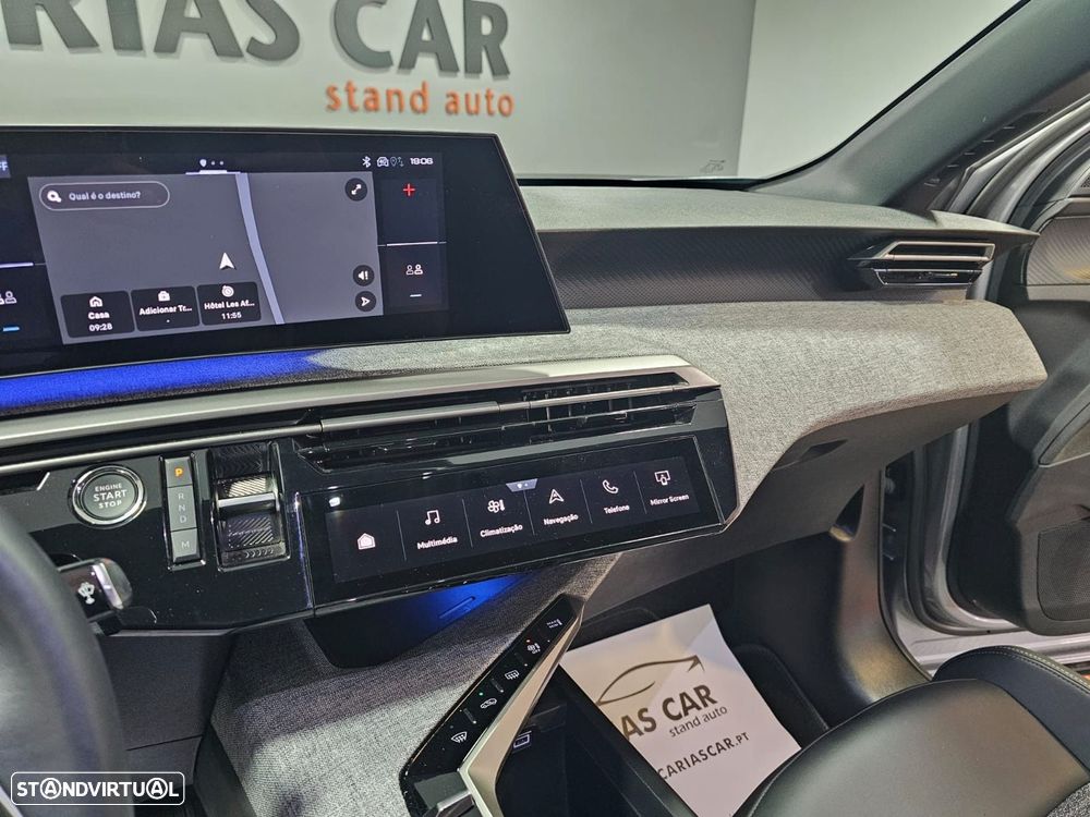 Peugeot 3008 1.2 Hybrid Allure e-DCS6 - 21
