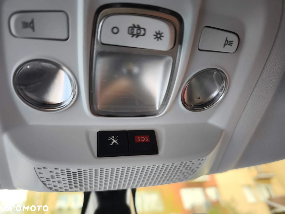 Peugeot 2008 PureTech 110 Stop&Start Allure - 8