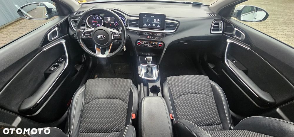 Kia Ceed 1.6 CRDi L Business Line DCT - 24