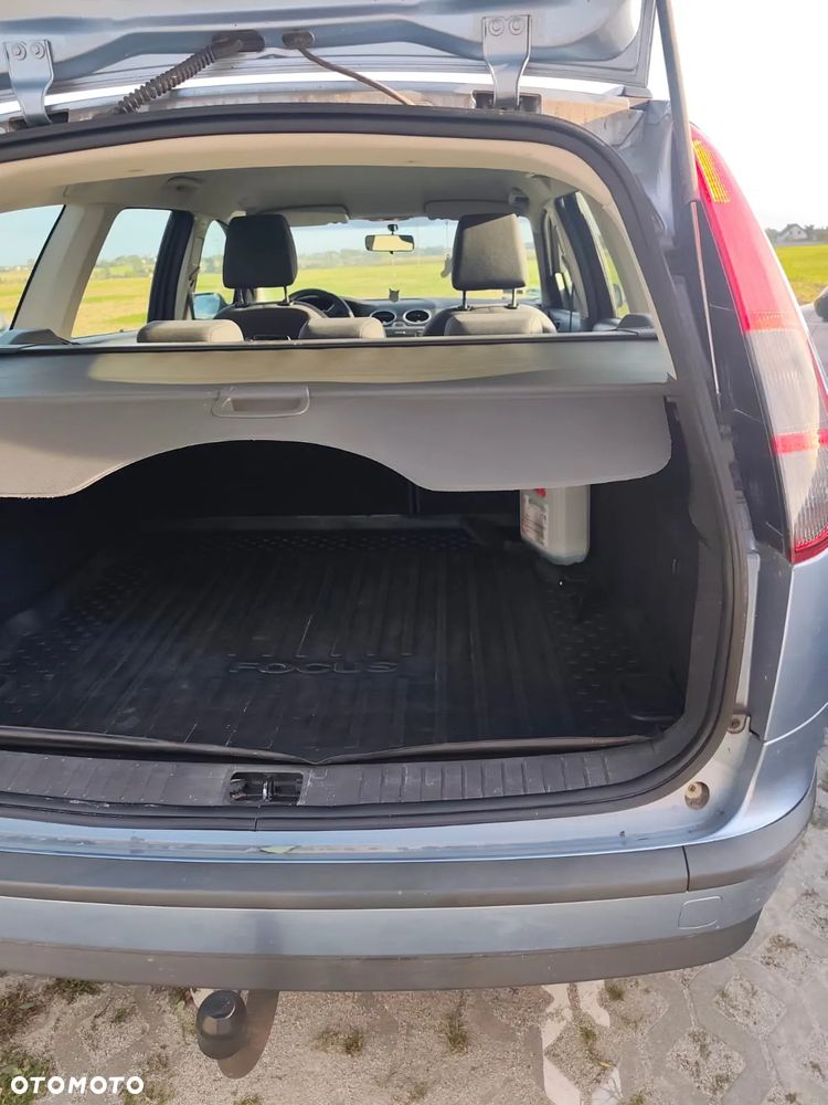 Ford Focus 1.6 Comfort - 3