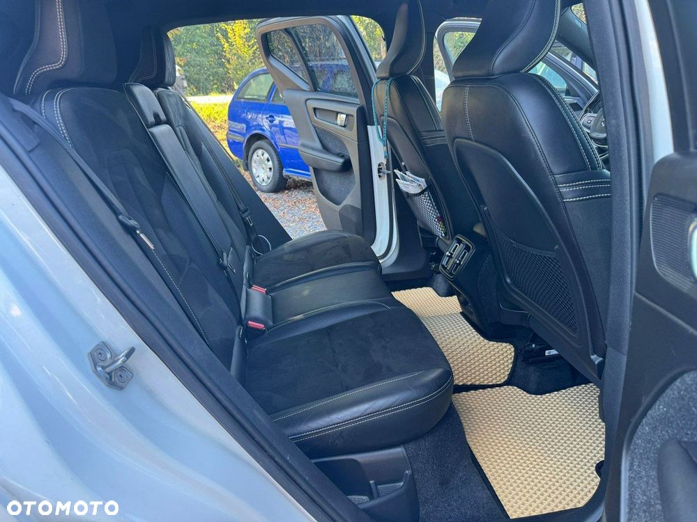 Volvo XC 40 - 9