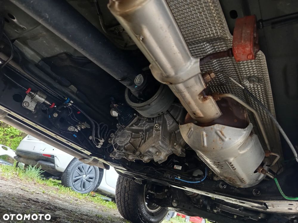 Ford Ranger XLT - 12