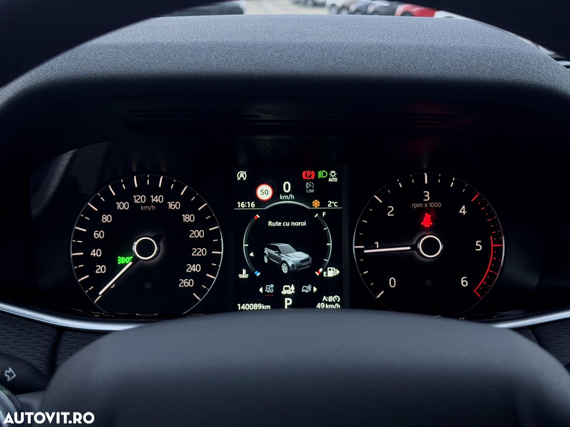 Land Rover Range Rover Evoque - 25