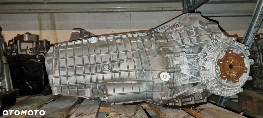 Skrzynia biegów automatyczna S-TRONIC A4 A5 A6 2.0 TDI SJH - 2