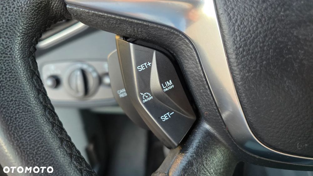 Ford C-MAX 1.6 TDCi Start-Stop-System Titanium - 23