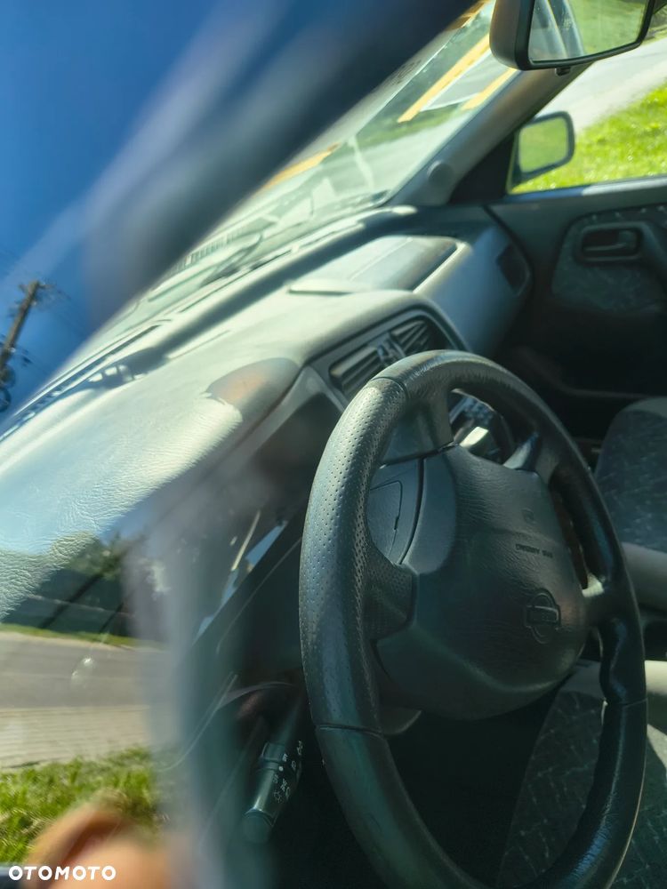 Nissan Primera - 3