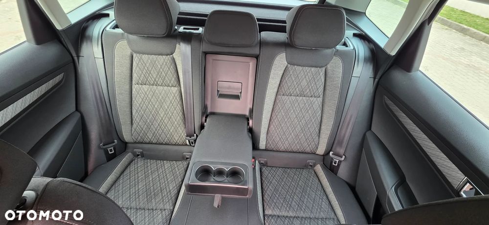 Skoda Karoq 1.5 TSI ACT Selection DSG - 12