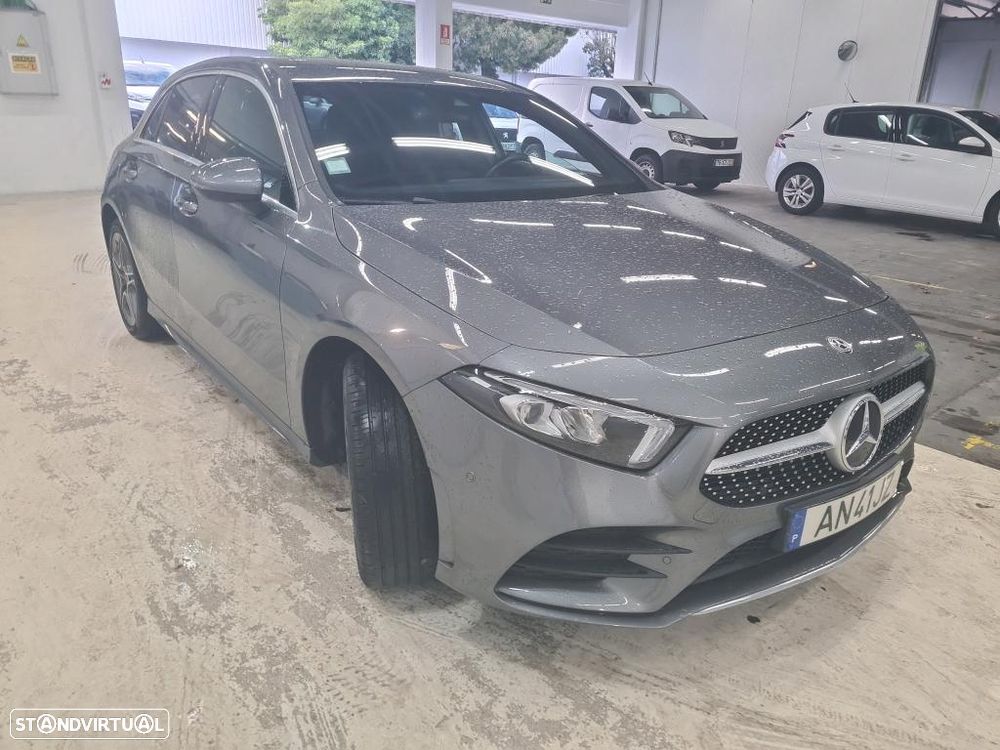 Mercedes-Benz A 250 e AMG Line - 4