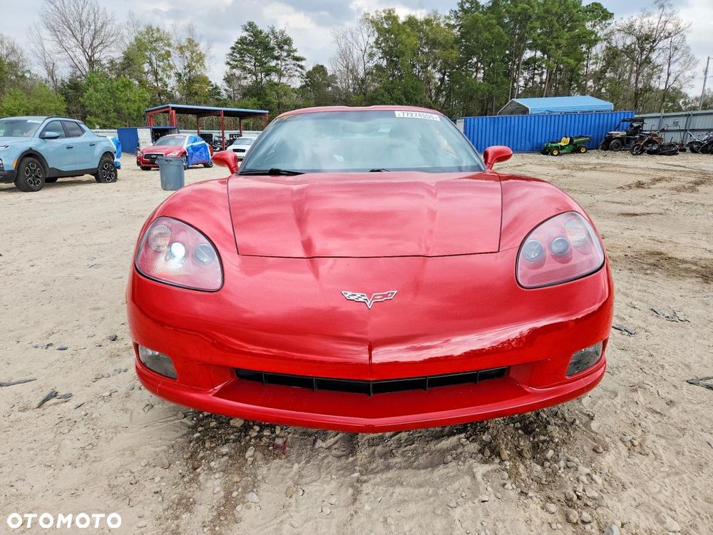 Chevrolet Corvette - 30
