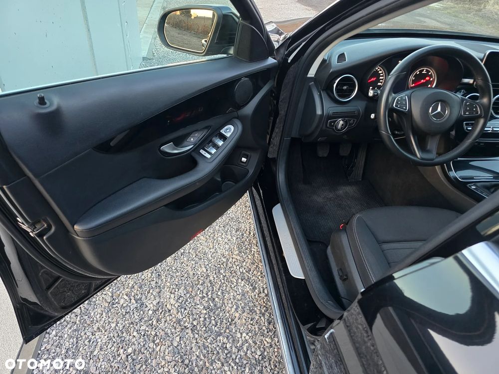 Mercedes-Benz Klasa C 180 (BlueTEC) d Avantgarde - 16