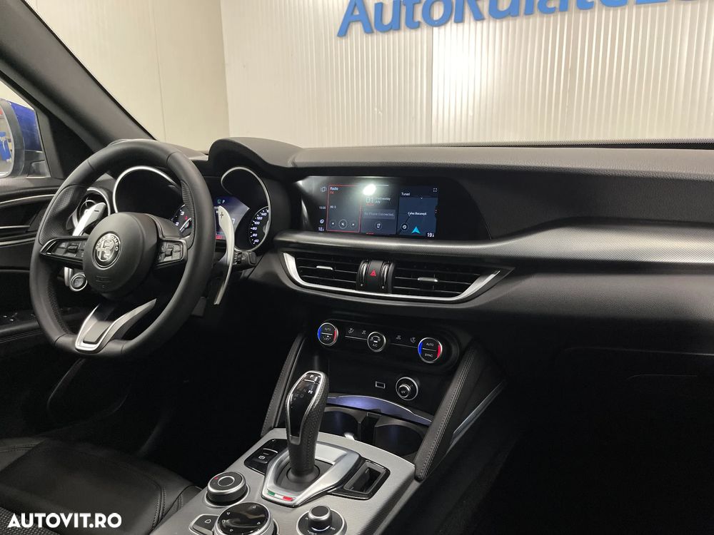 Alfa Romeo Stelvio 2.2 16V AT8 Q4 Business - 9