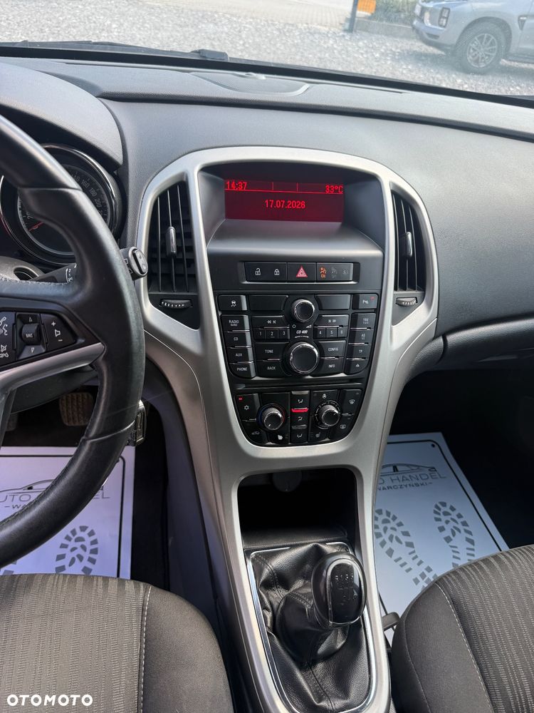 Opel Astra 1.4 T Cosmo - 11