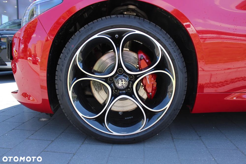 Alfa Romeo Giulia - 7