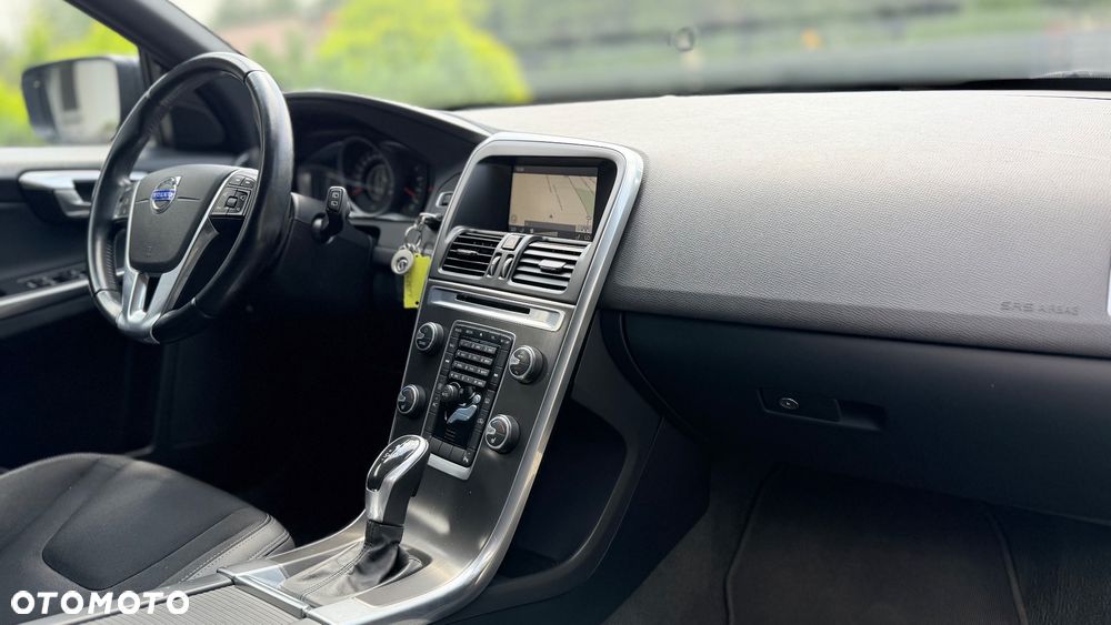 Volvo XC 60 D4 Geartronic Edition Pro - 17