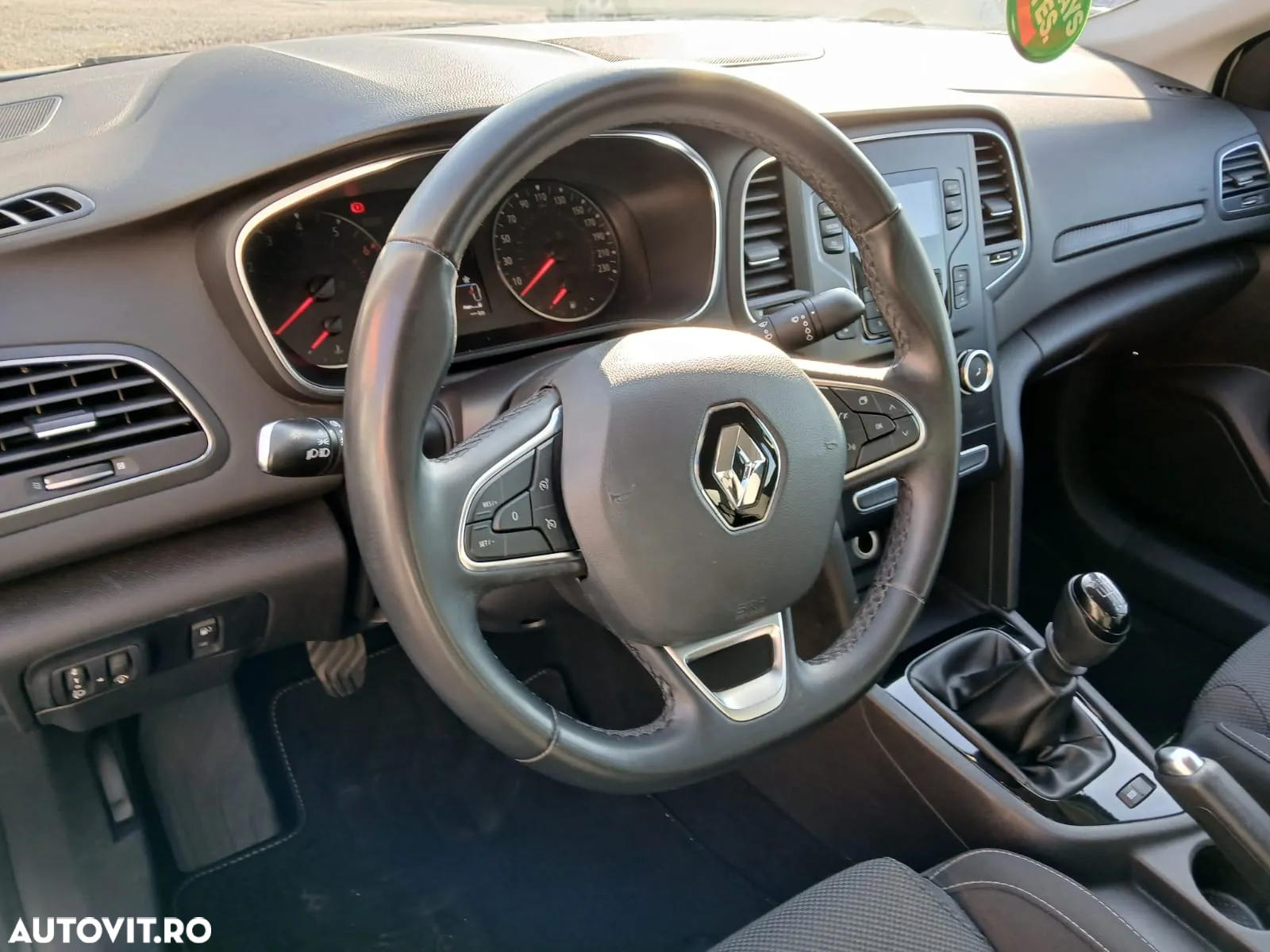 Renault Megane TCe 114 GPF Life - 5