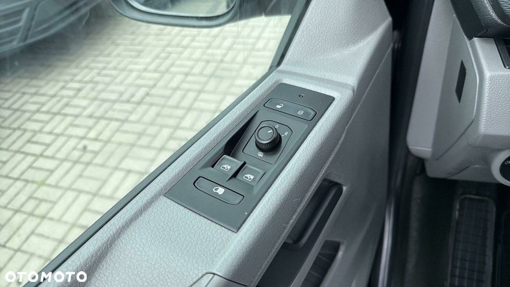 Volkswagen Transporter Trendline - 16