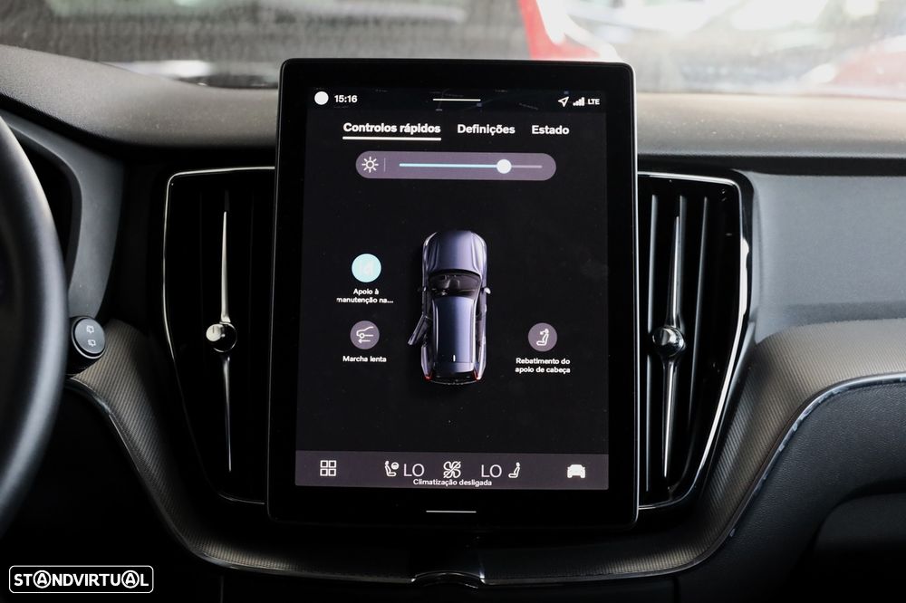 Volvo XC 60 2.0 T6 PHEV Core AWD - 26