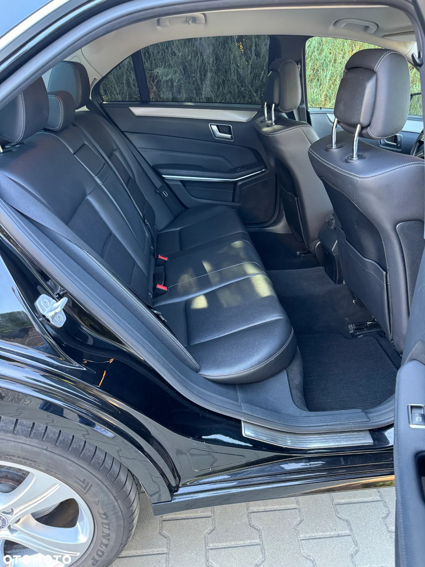 Mercedes-Benz Klasa E 300 BlueTEC HYBRID 7G-TRONIC Elegance - 31