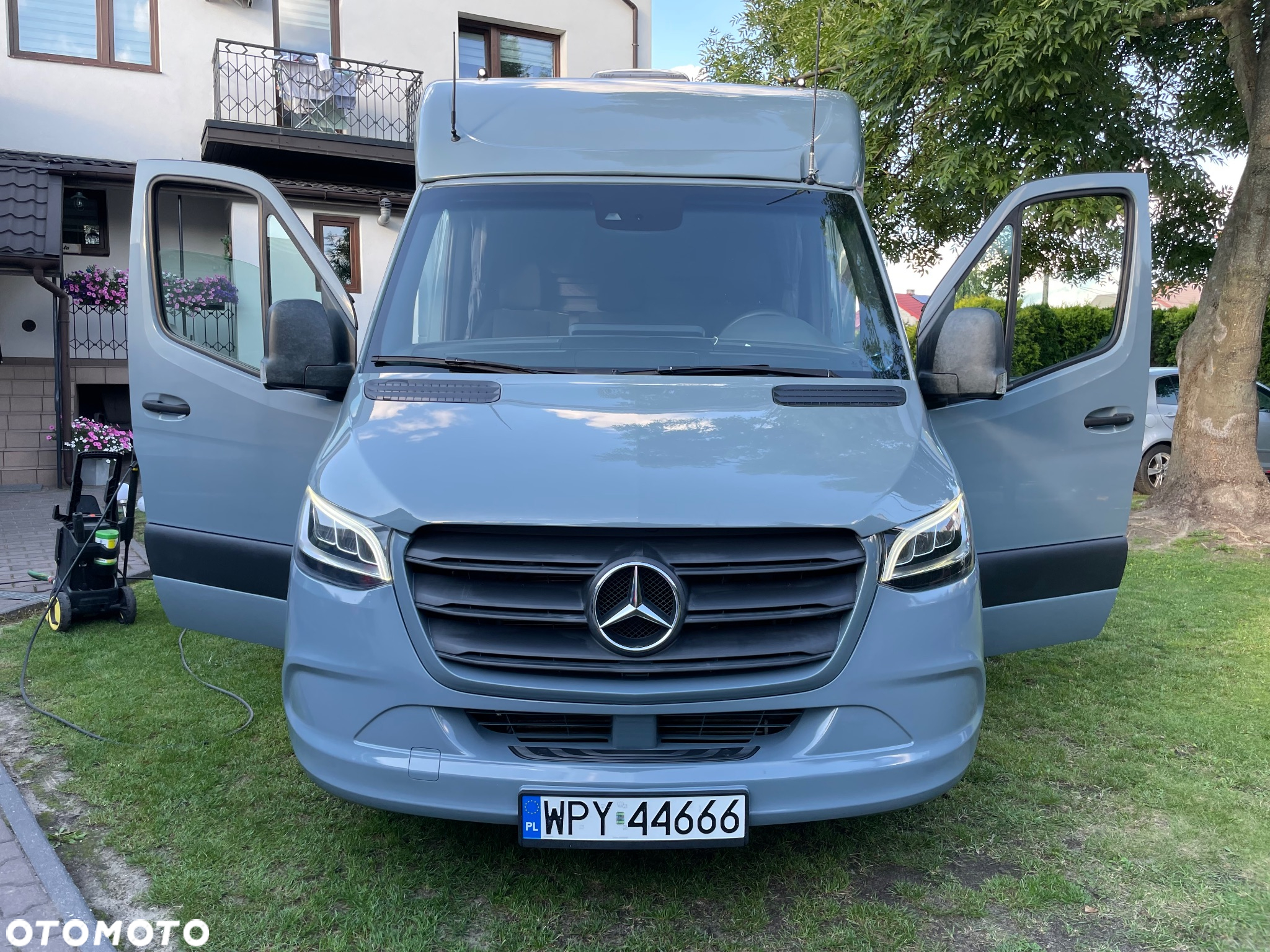 Mercedes-Benz Sprinter - 20