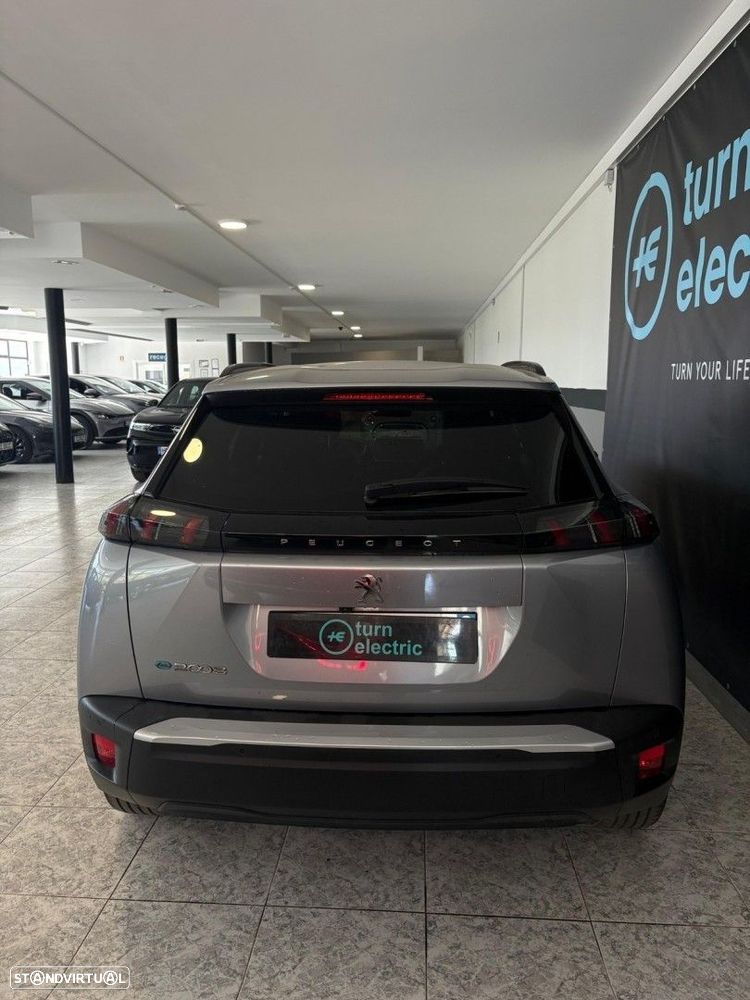 Peugeot e-2008 50 kWh Active - 9