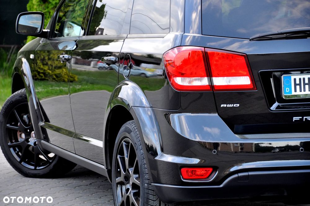 Fiat Freemont 2.0 Multijet 16V DPF Automatik Allrad Black Code - 22
