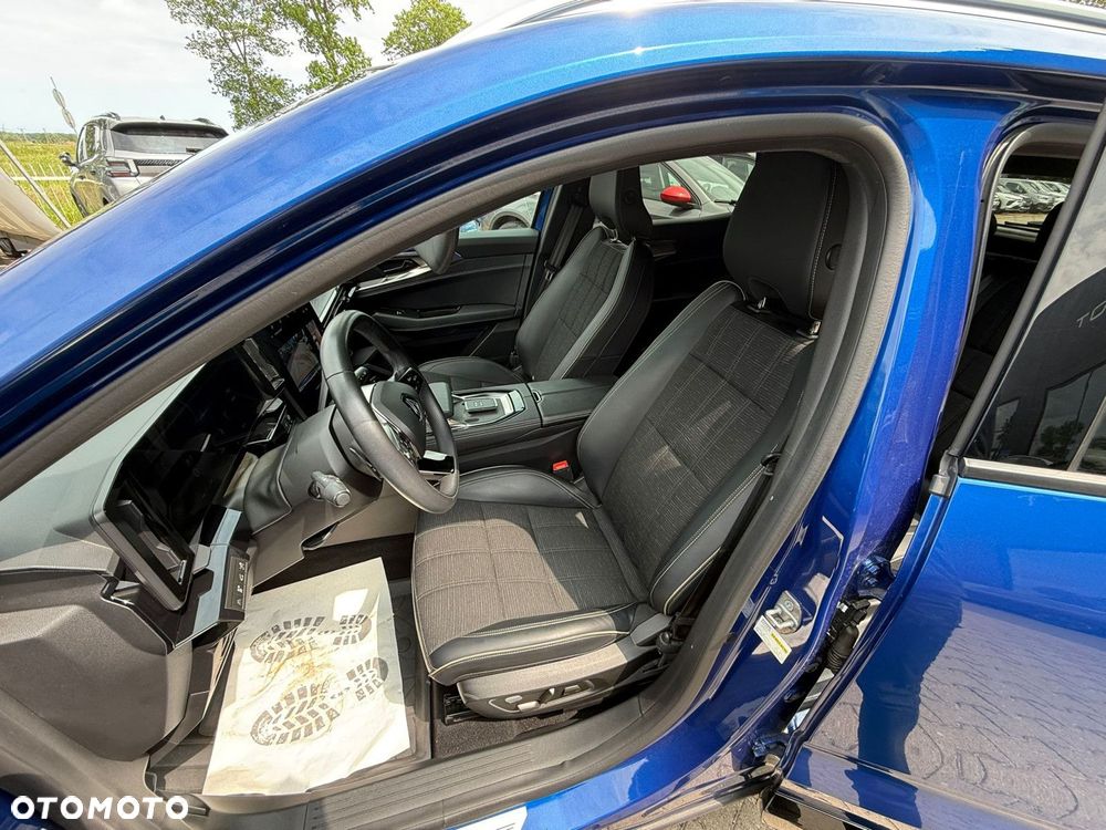 Renault Austral 1.3 TCe mHEV Iconic - 14