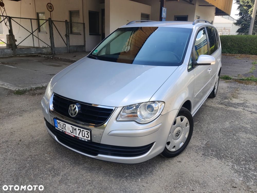 Volkswagen Touran 1.6 Freestyle - 1