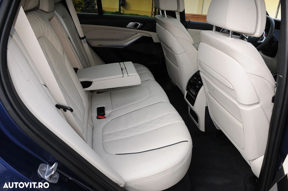 BMW X5 M M50d - 37