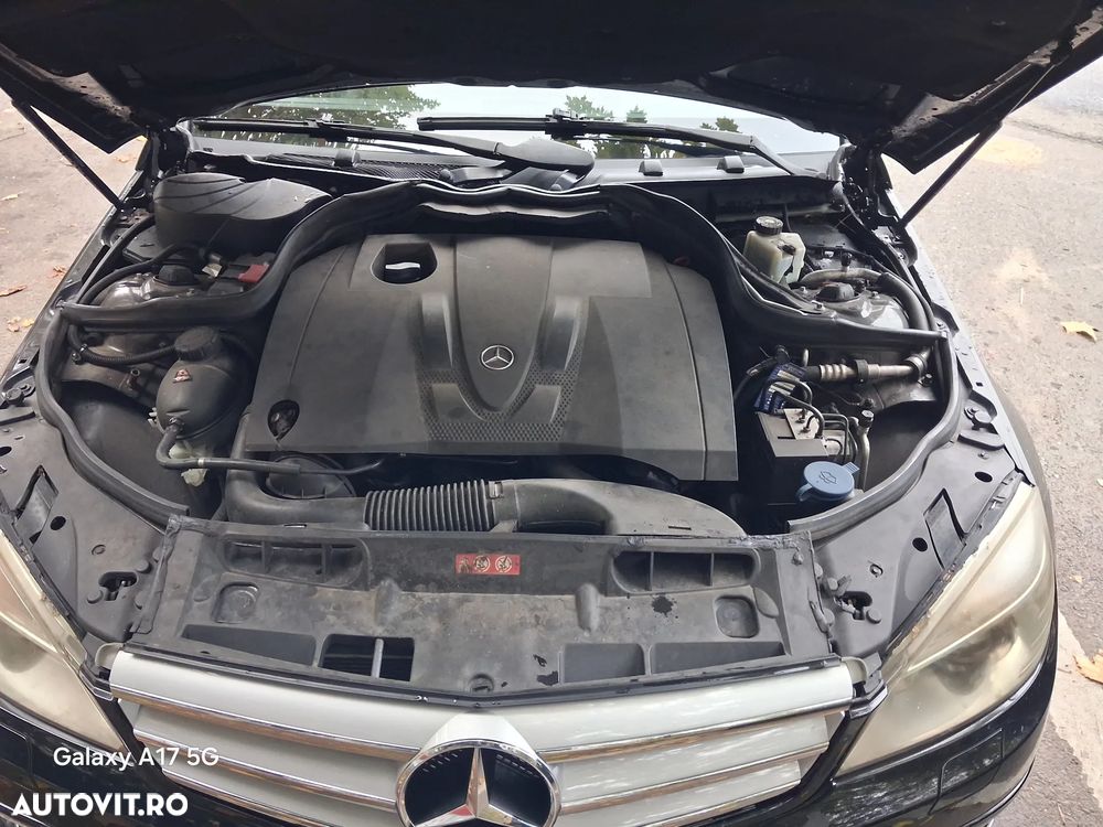 Mercedes-Benz C - 9