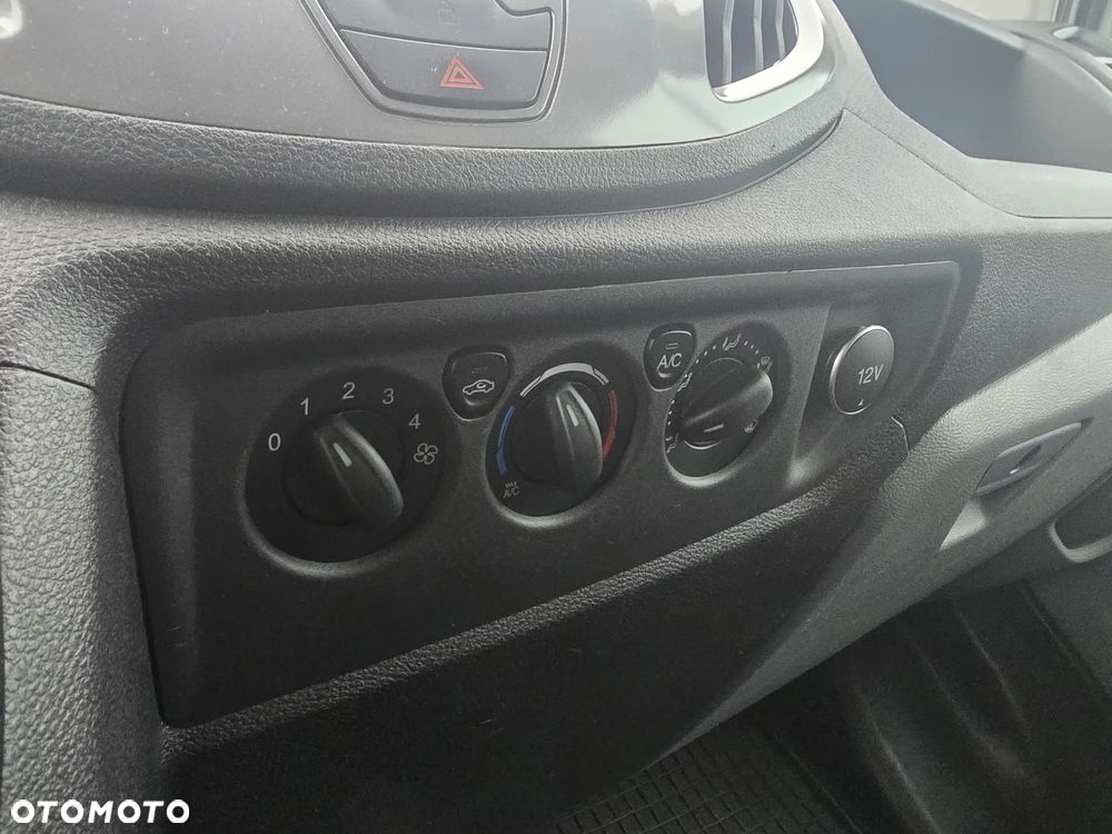 Ford Transit - 14