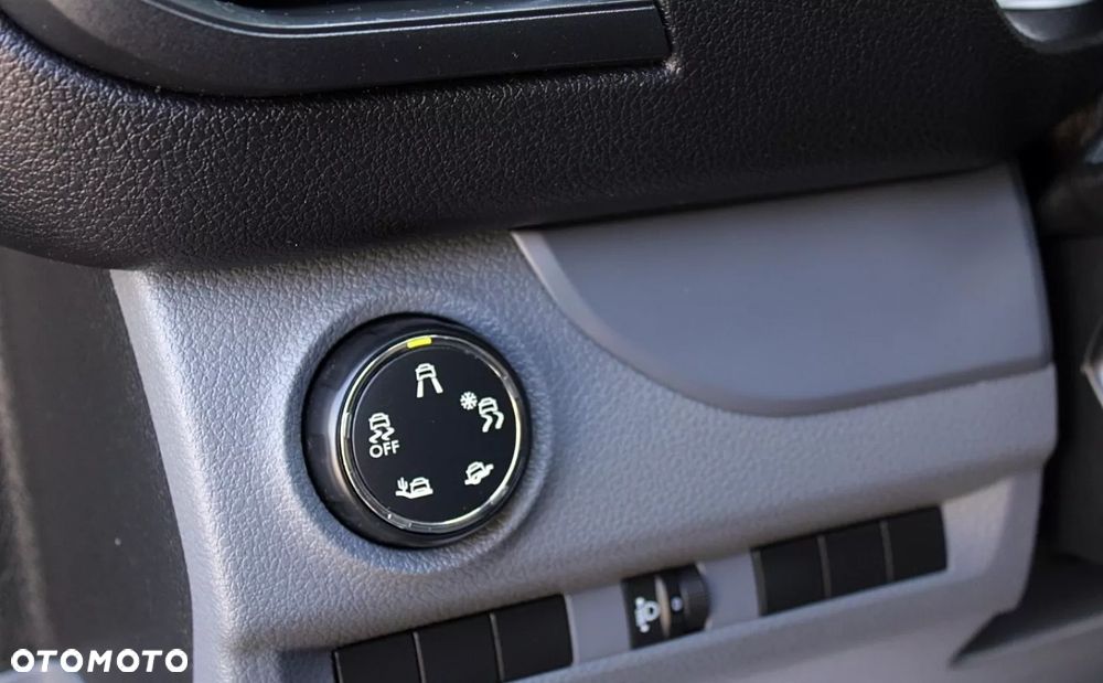 Opel Vivaro - 25