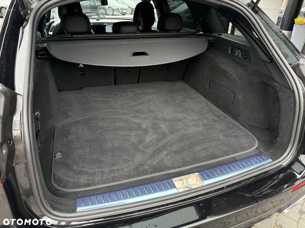 Mercedes-Benz Klasa E 220 d 4Matic 9G-TRONIC Edition AMG Line - 9