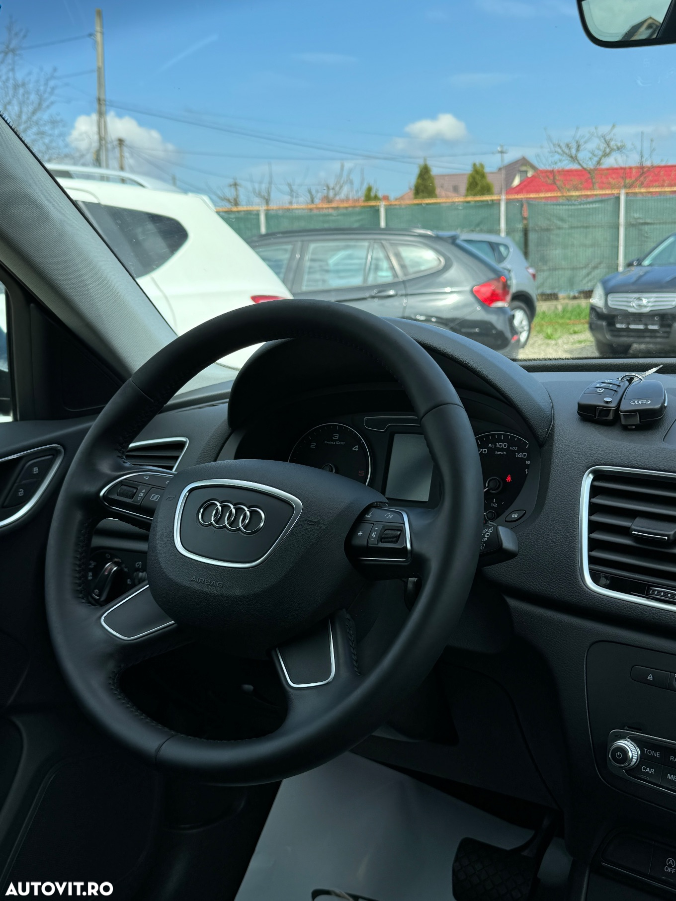 Audi Q3 2.0 TDI S tronic - 8