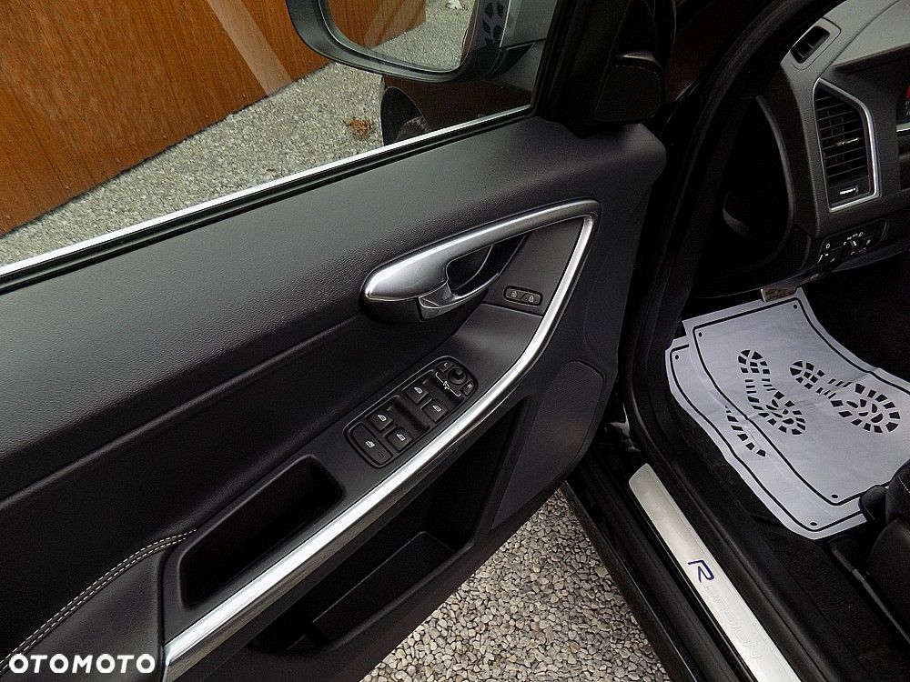 Volvo XC 60 D4 Drive-E R-Design Momentum - 9