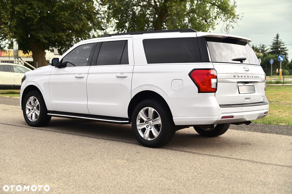 Ford Expedition - 8