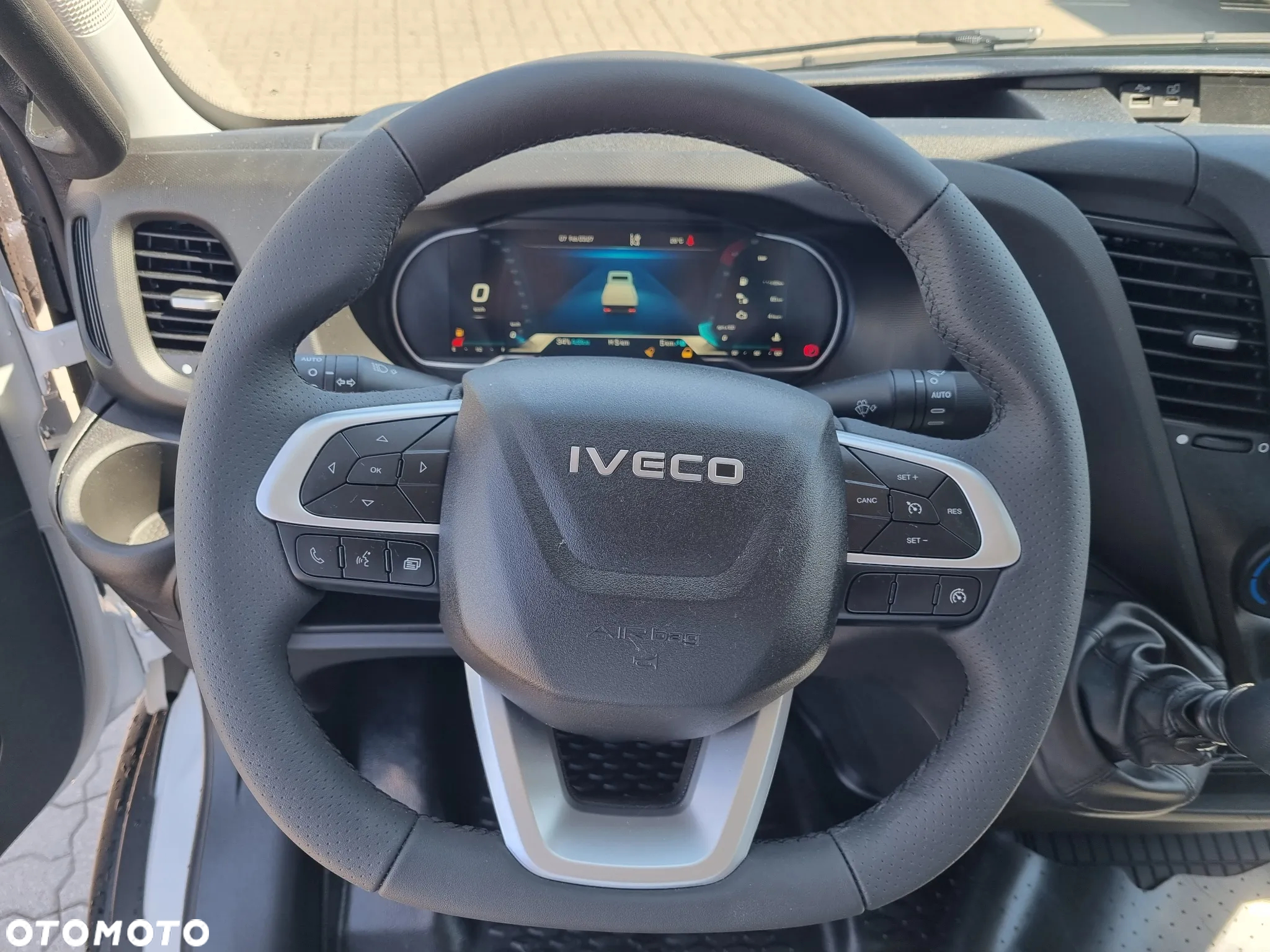 Iveco WYROTKA 3 STRONNA OD RĘKI !!! - 21