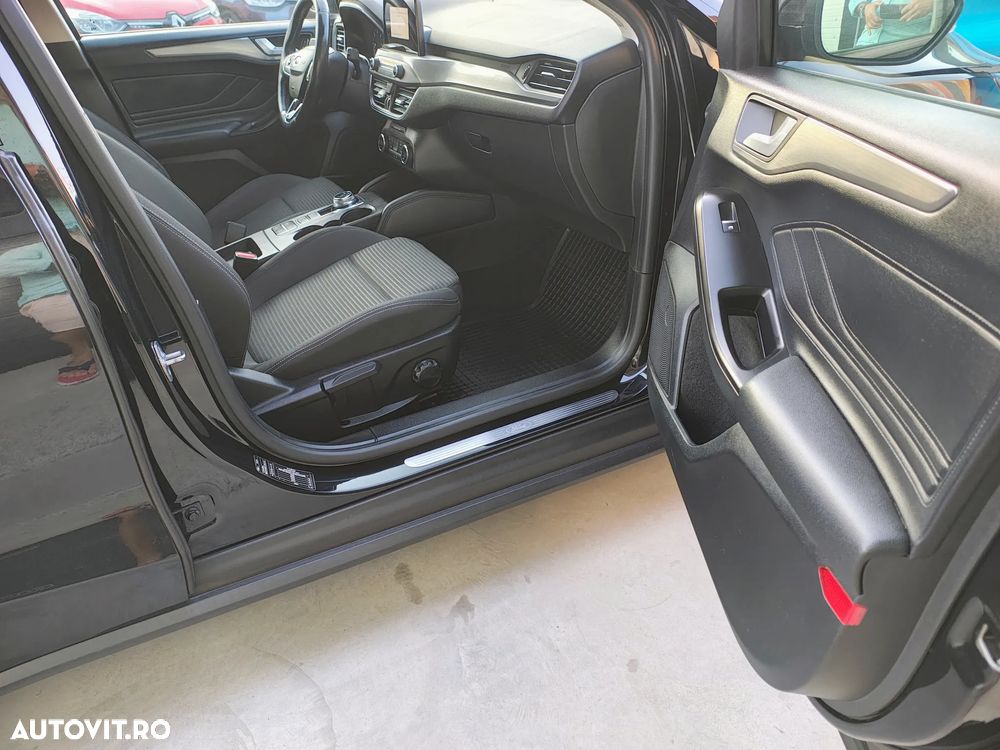 Ford Focus 1.5 EcoBlue Start-Stopp-System Aut. TITANIUM DESIGN - 16