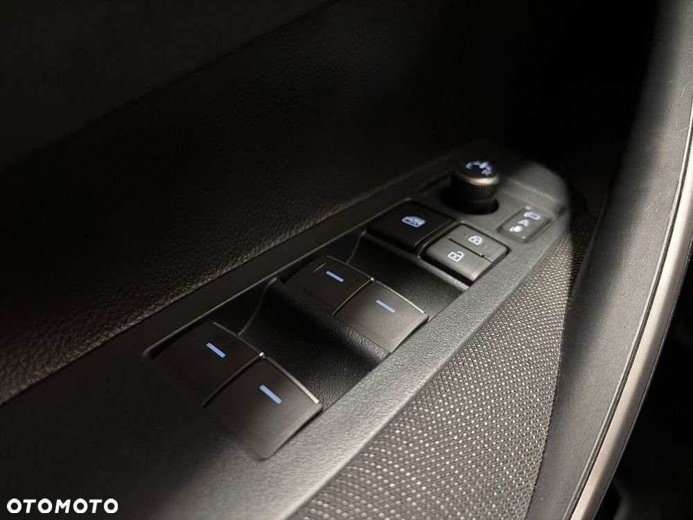 Toyota Corolla 1.8 Hybrid Comfort - 20