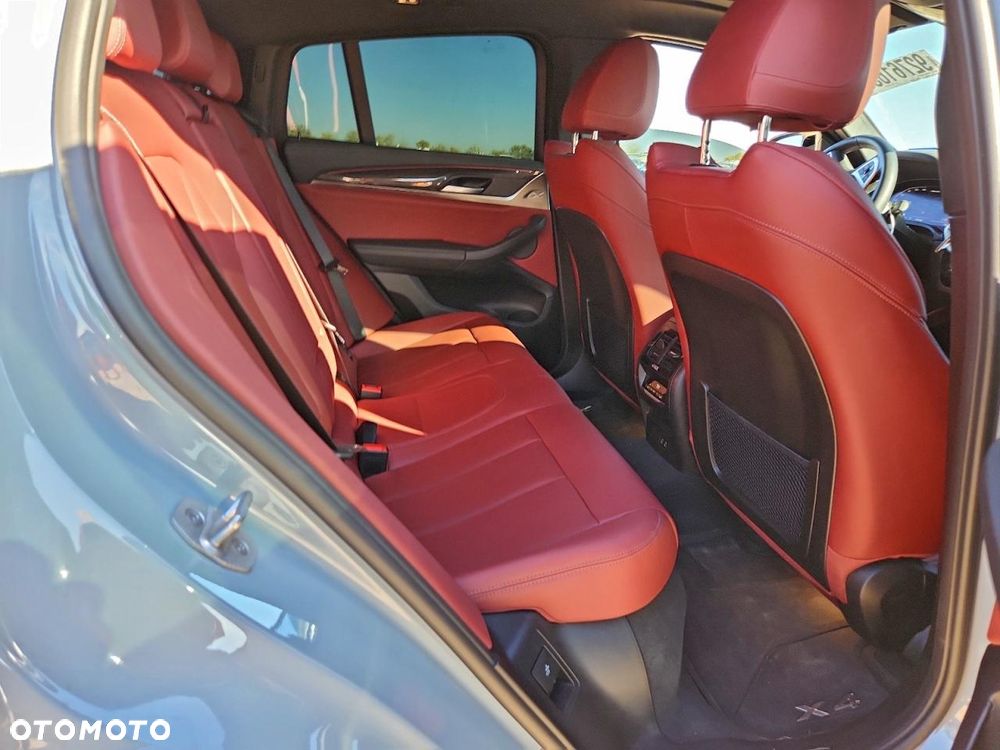 BMW X4 xM40i - 11