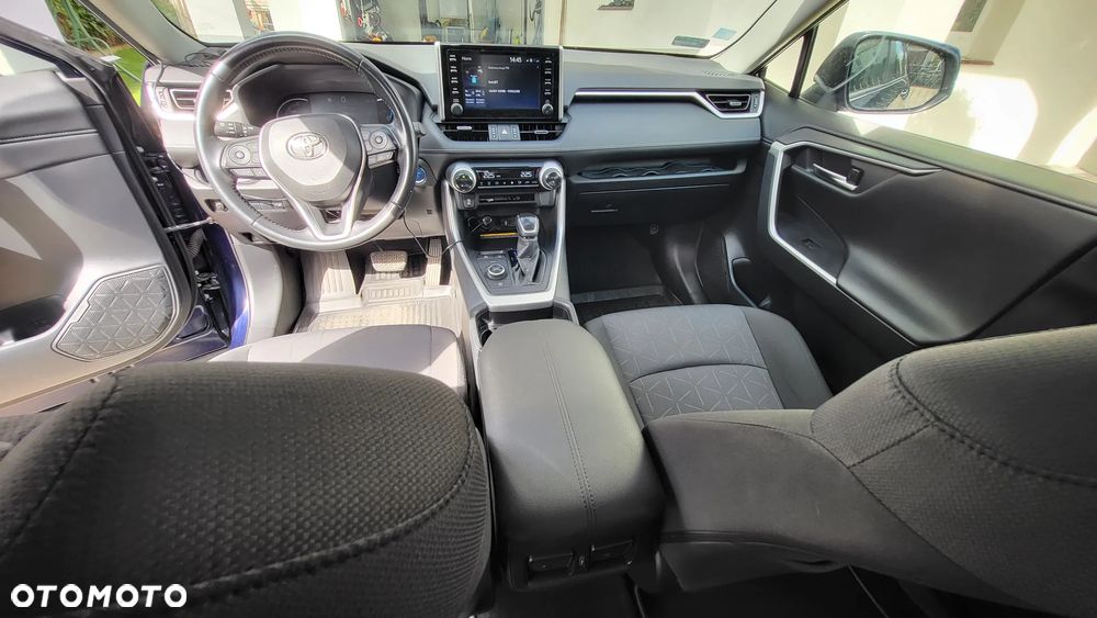 Toyota RAV4 - 13