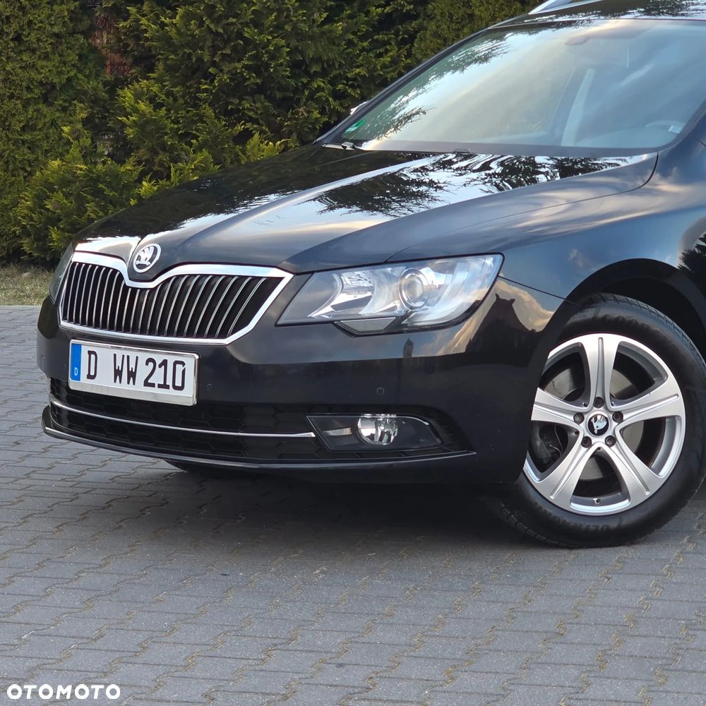 Skoda Superb 2.0 TDI DSG Comfort - 9