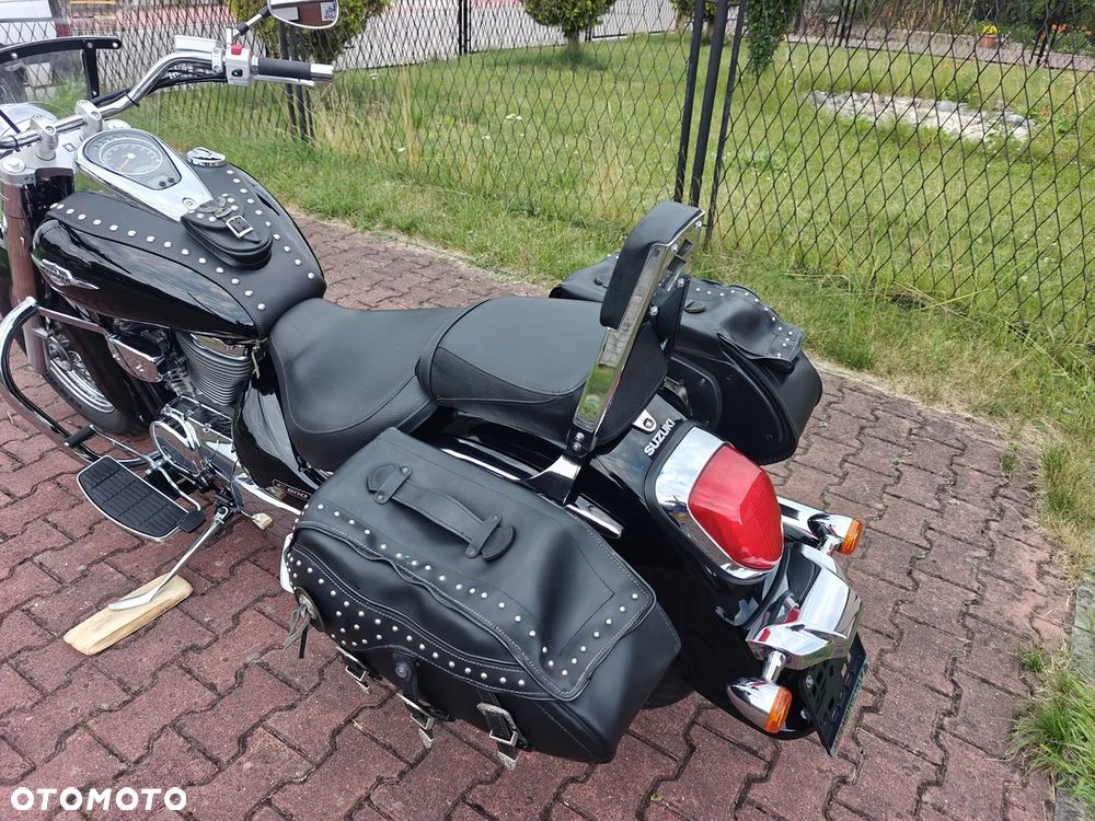Suzuki Intruder - 26