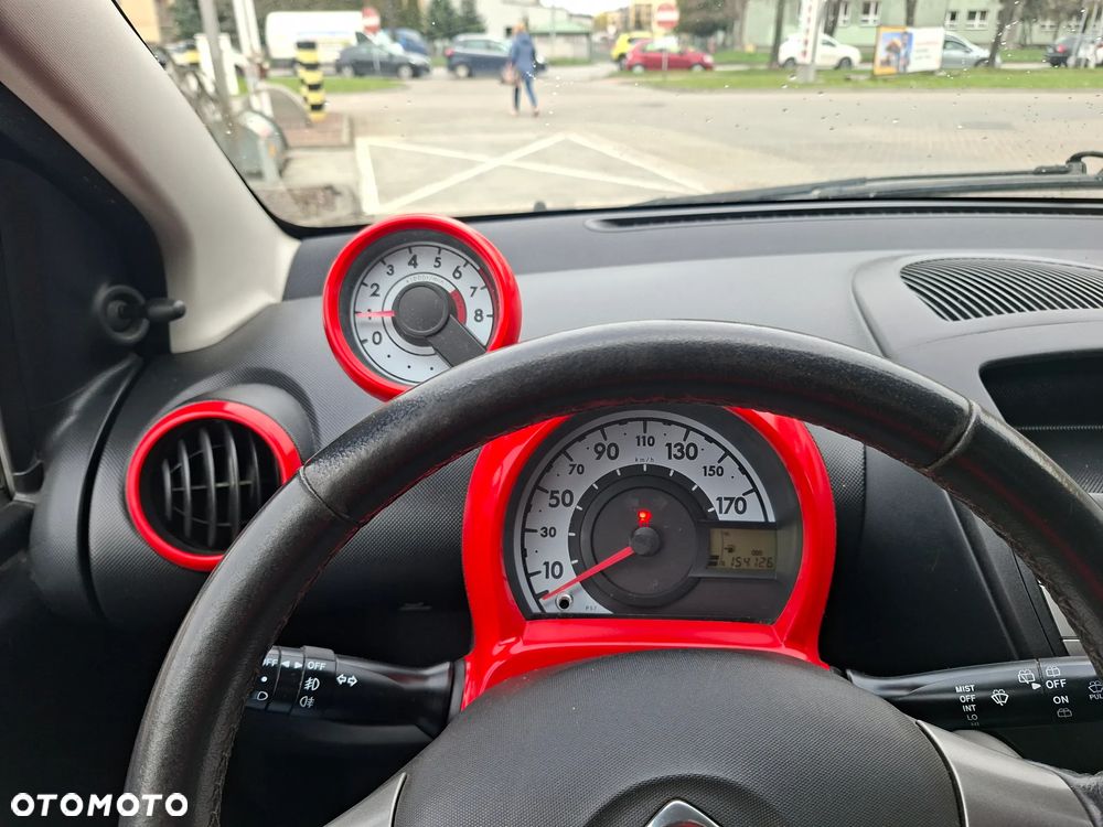Toyota Aygo x-cite - 5