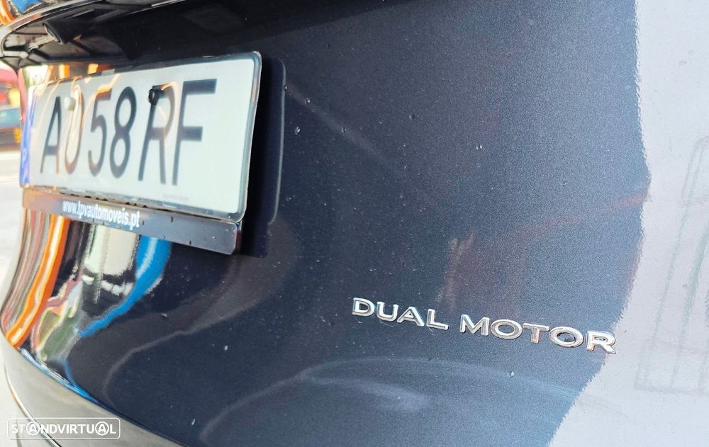 Tesla Model Y Long Range Tração Integral - 20